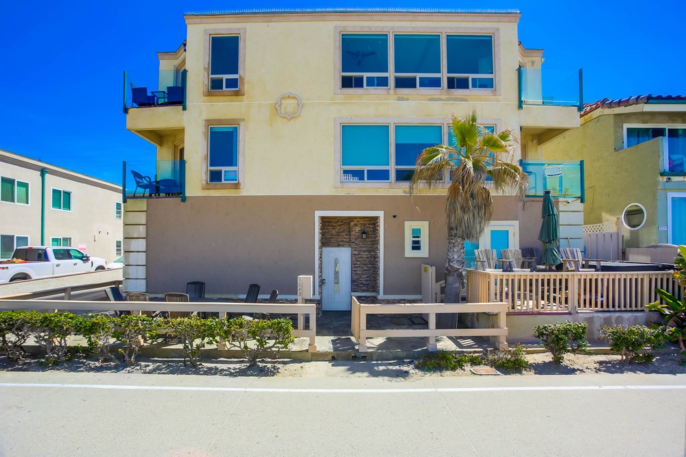 Virtual tour photo 41 of 65 for 3243 Ocean Front Walk #1