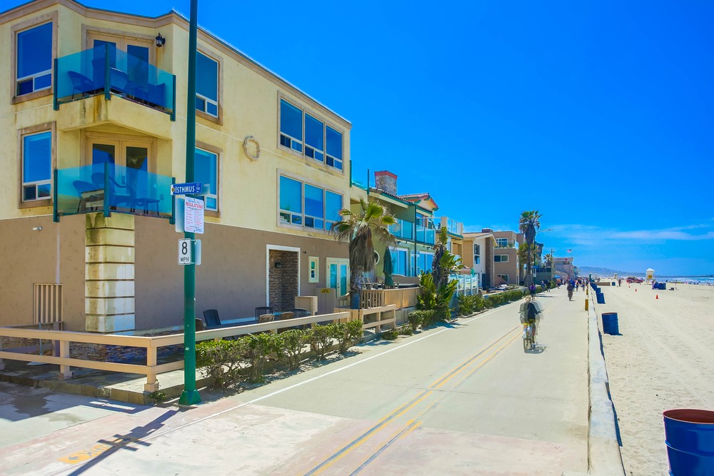 Virtual tour photo 42 of 65 for 3243 Ocean Front Walk #1