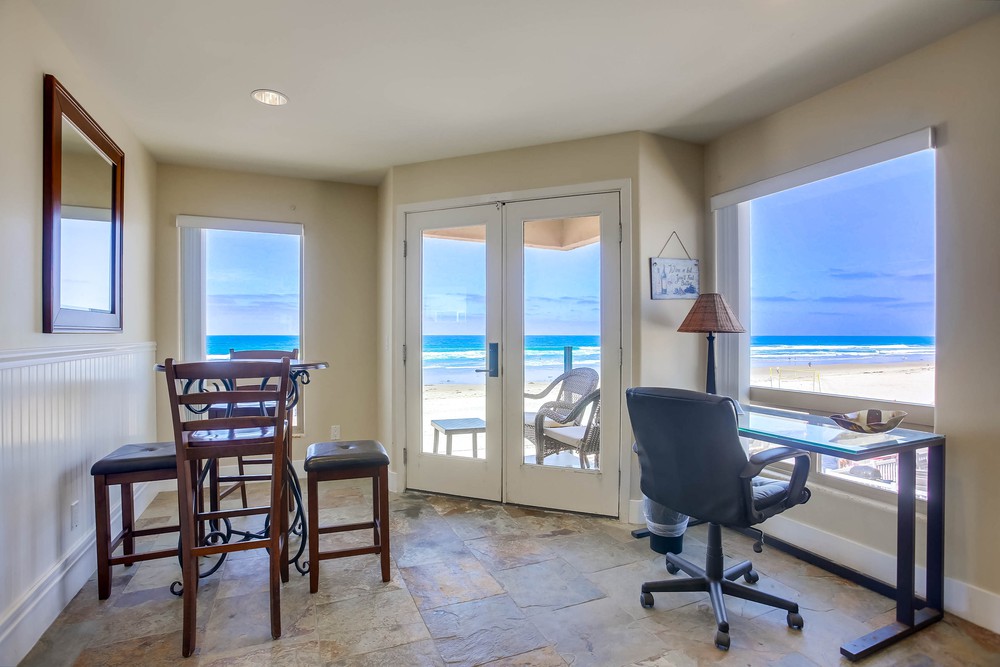 Virtual tour photo 48 of 65 for 3243 Ocean Front Walk #1