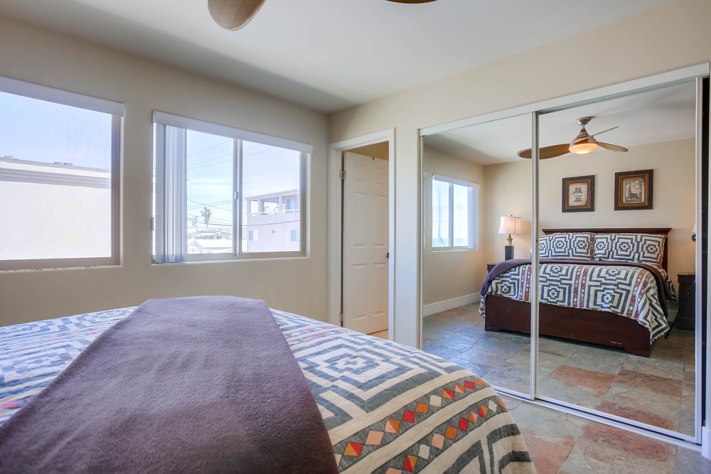 Virtual tour photo 52 of 65 for 3243 Ocean Front Walk #1