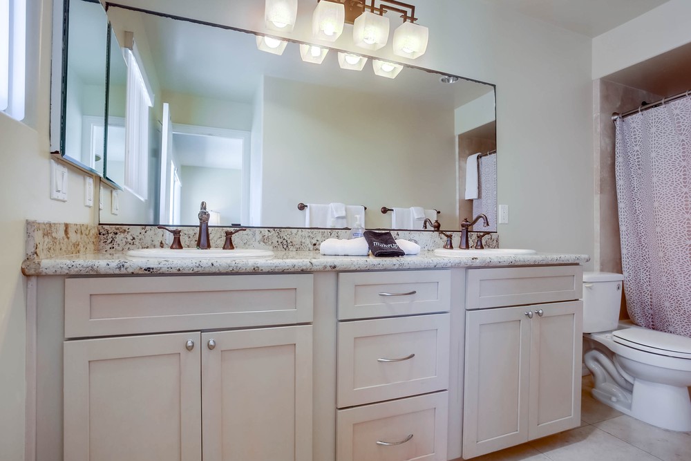 Virtual tour photo 59 of 65 for 3243 Ocean Front Walk #1