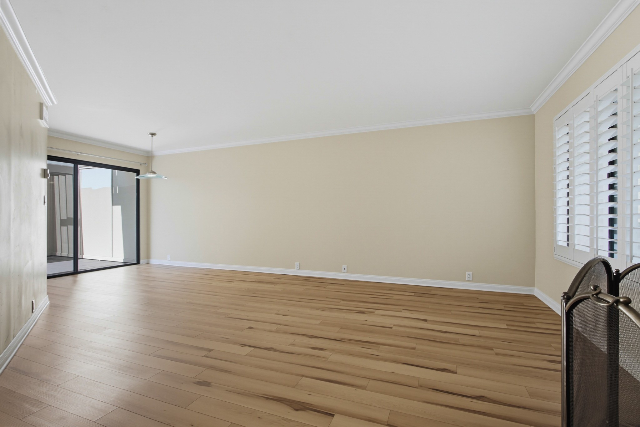 Virtual tour photo 5 of 51 for 3243 Via Alicante #55