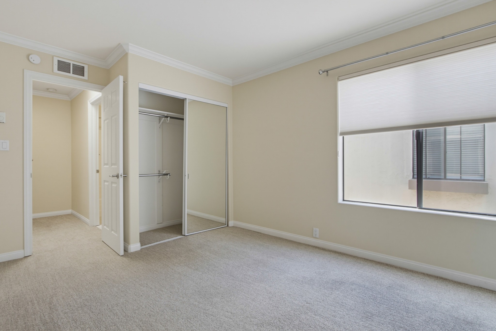 Virtual tour photo 23 of 51 for 3243 Via Alicante #55