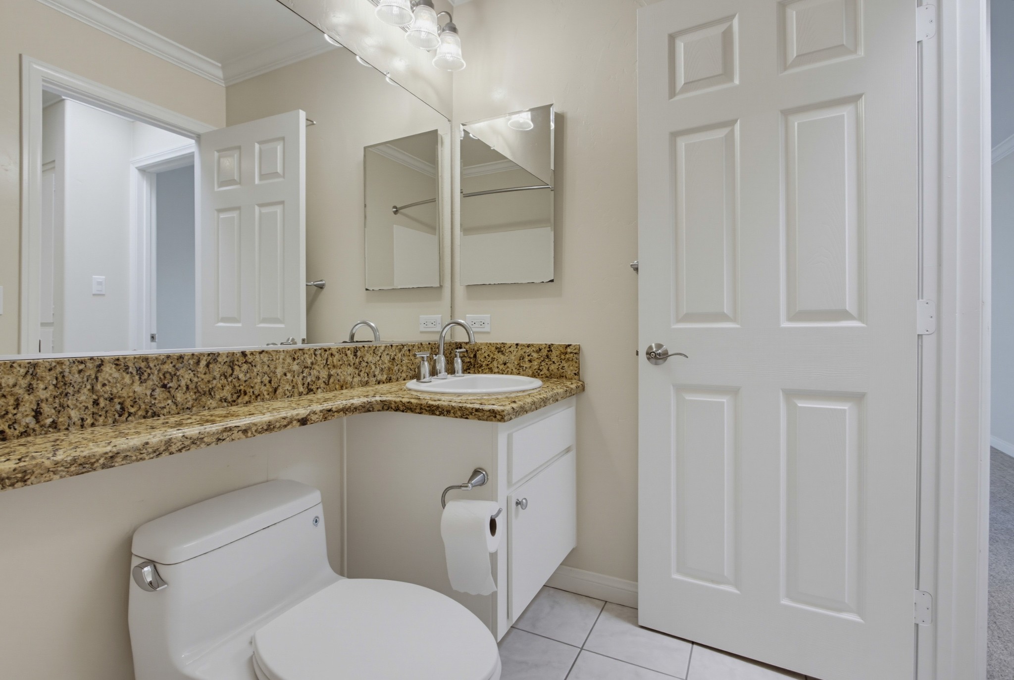 Virtual tour photo 25 of 51 for 3243 Via Alicante #55