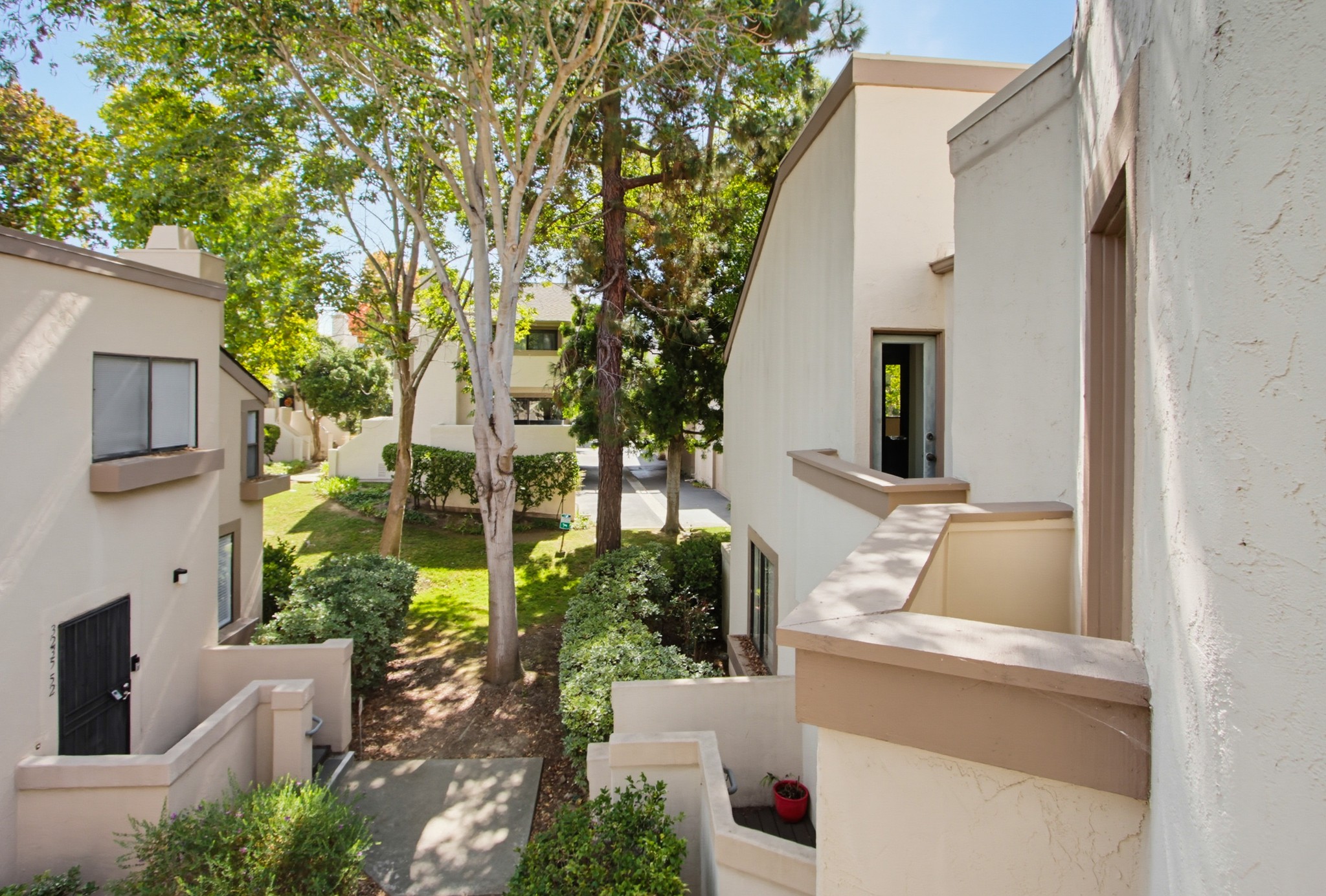 Virtual tour photo 37 of 51 for 3243 Via Alicante #55