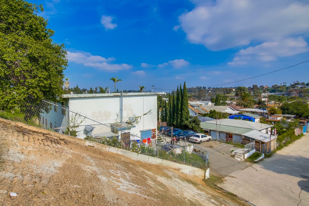 Virtual tour photo 28 of 31 for 3244 Mclarens Lane