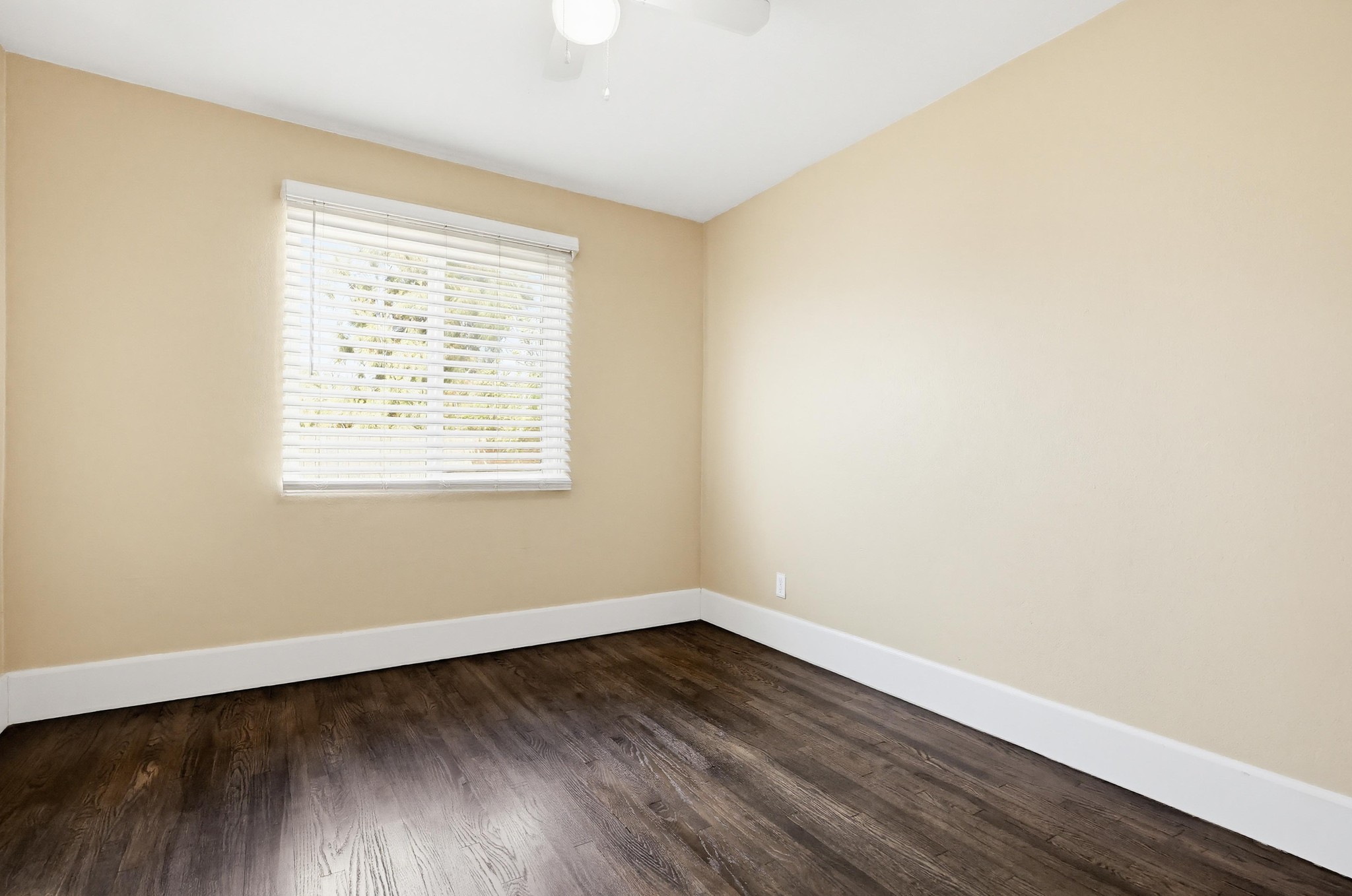 Virtual tour photo 22 of 41 for 3245 Bramson Pl