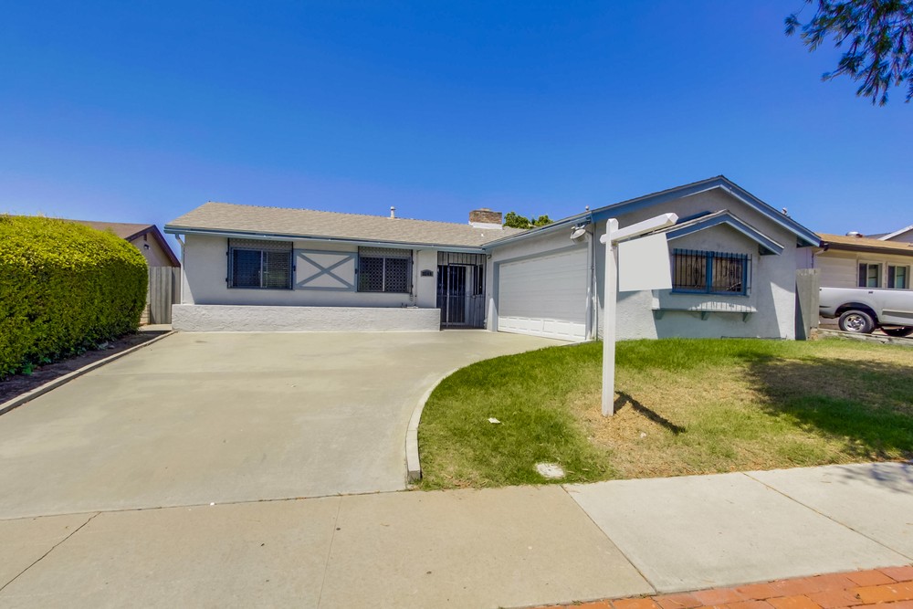 Virtual tour photo 1 of 40 for 3246 Altadena Ave