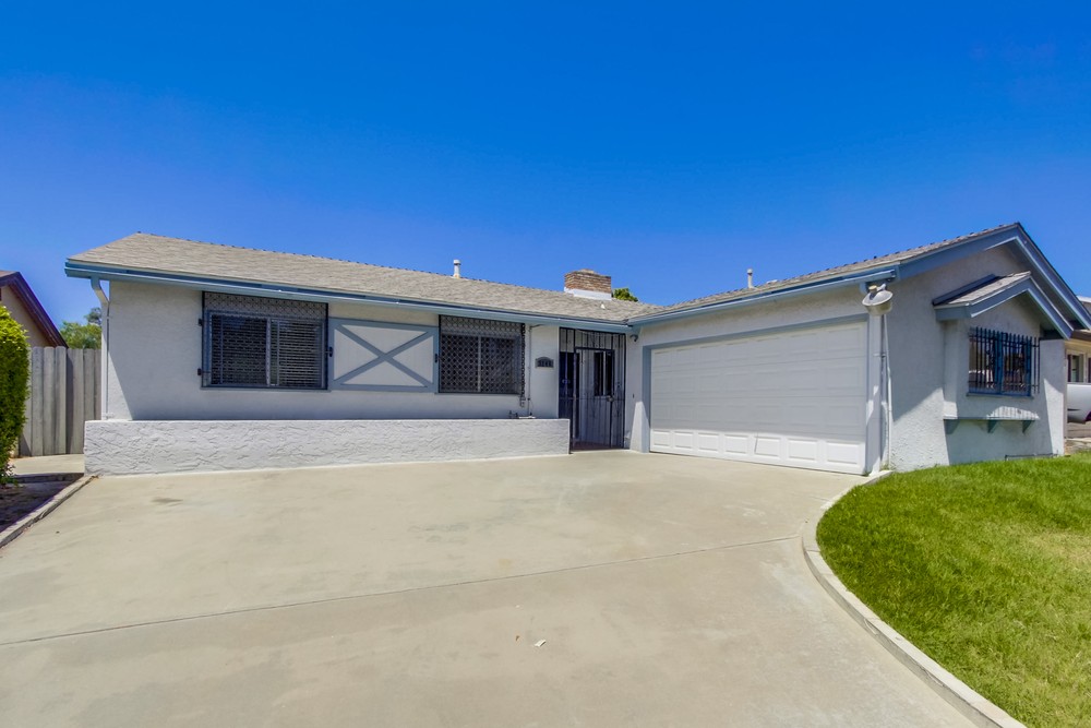Virtual tour photo 5 of 40 for 3246 Altadena Ave