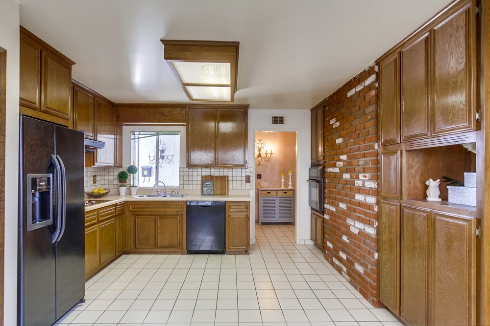 Virtual tour photo 16 of 40 for 3246 Altadena Ave