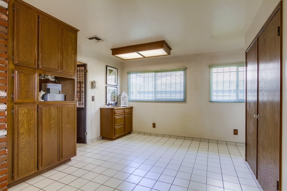 Virtual tour photo 20 of 40 for 3246 Altadena Ave