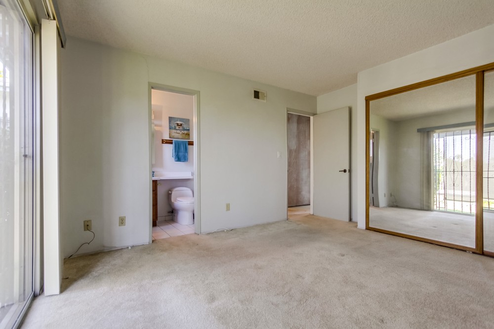 Virtual tour photo 23 of 40 for 3246 Altadena Ave