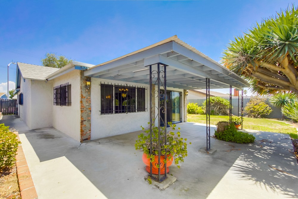 Virtual tour photo 35 of 40 for 3246 Altadena Ave