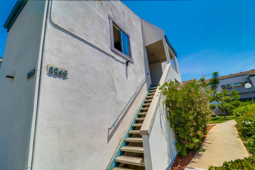 Virtual tour photo 5 of 41 for 3246 Ashford St D