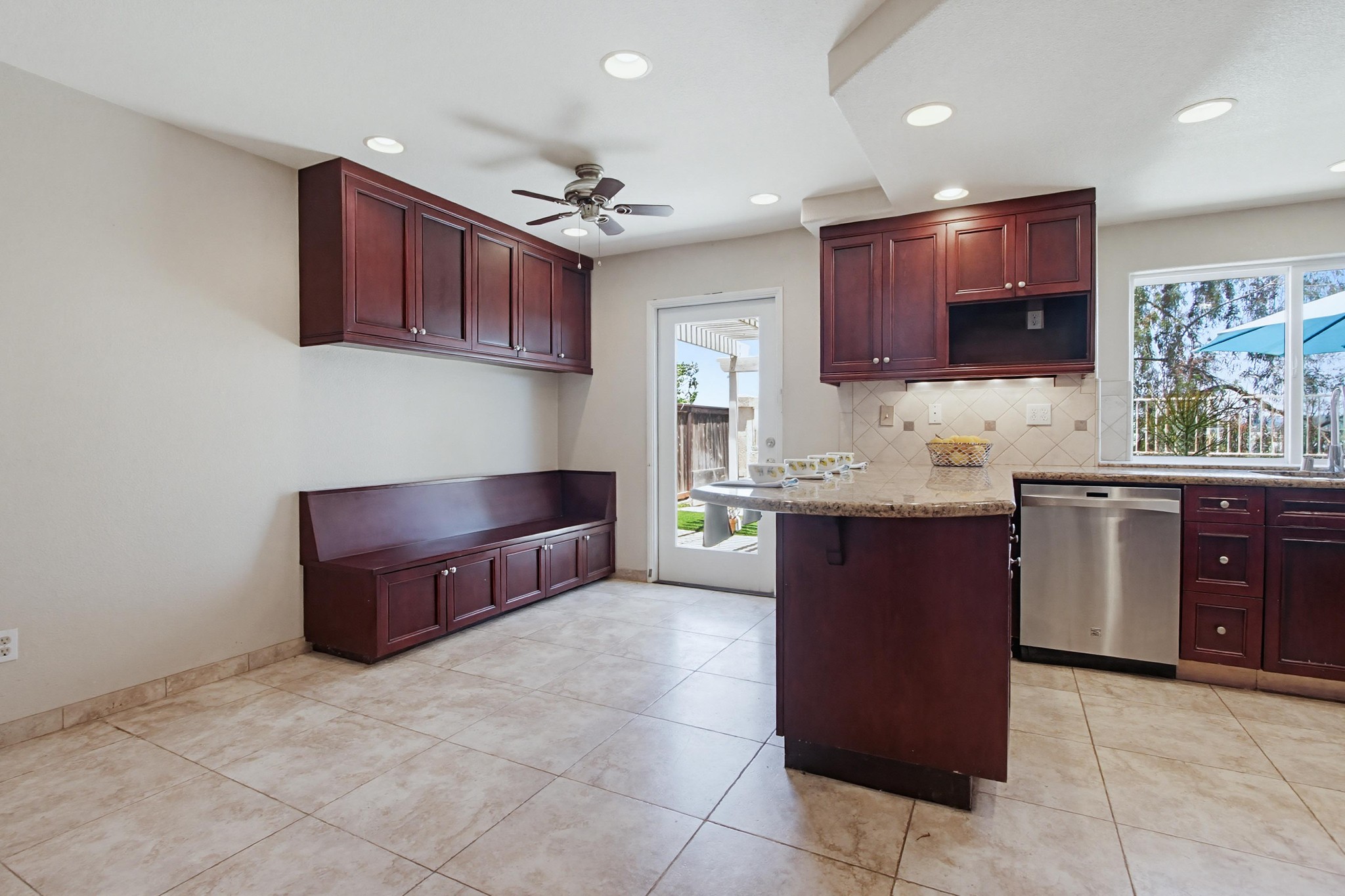 Virtual tour photo 19 of 60 for 3248 San Helena Dr