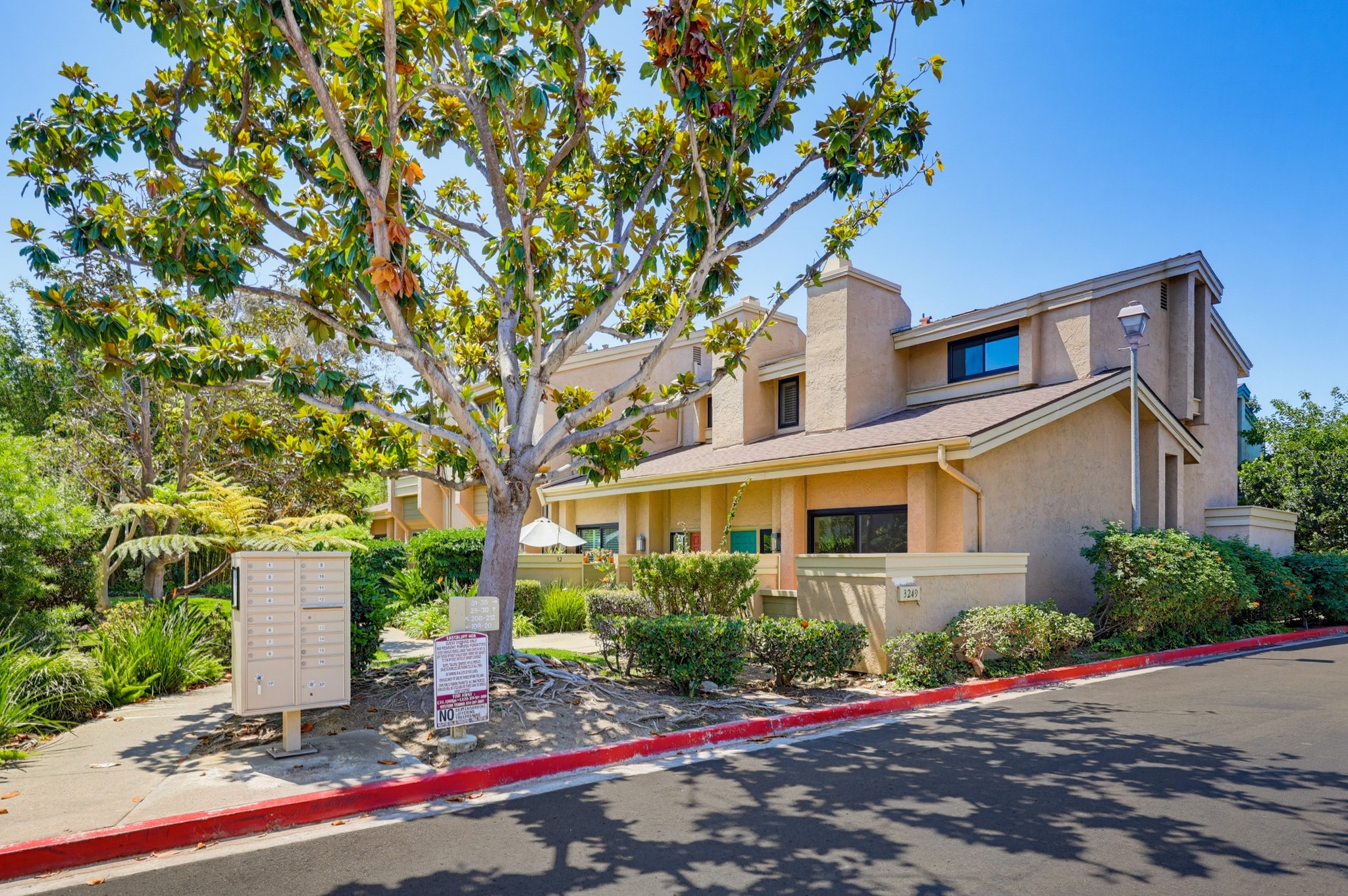 Virtual tour photo 1 of 58 for 3249 Caminito Eastbluff Unit 31
