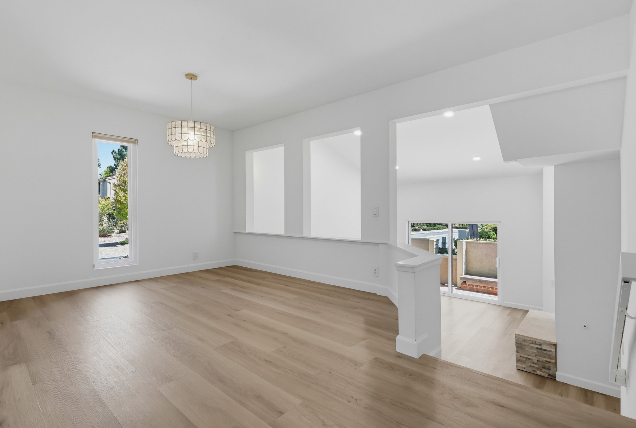 Virtual tour photo 17 of 58 for 3249 Caminito Eastbluff Unit 31