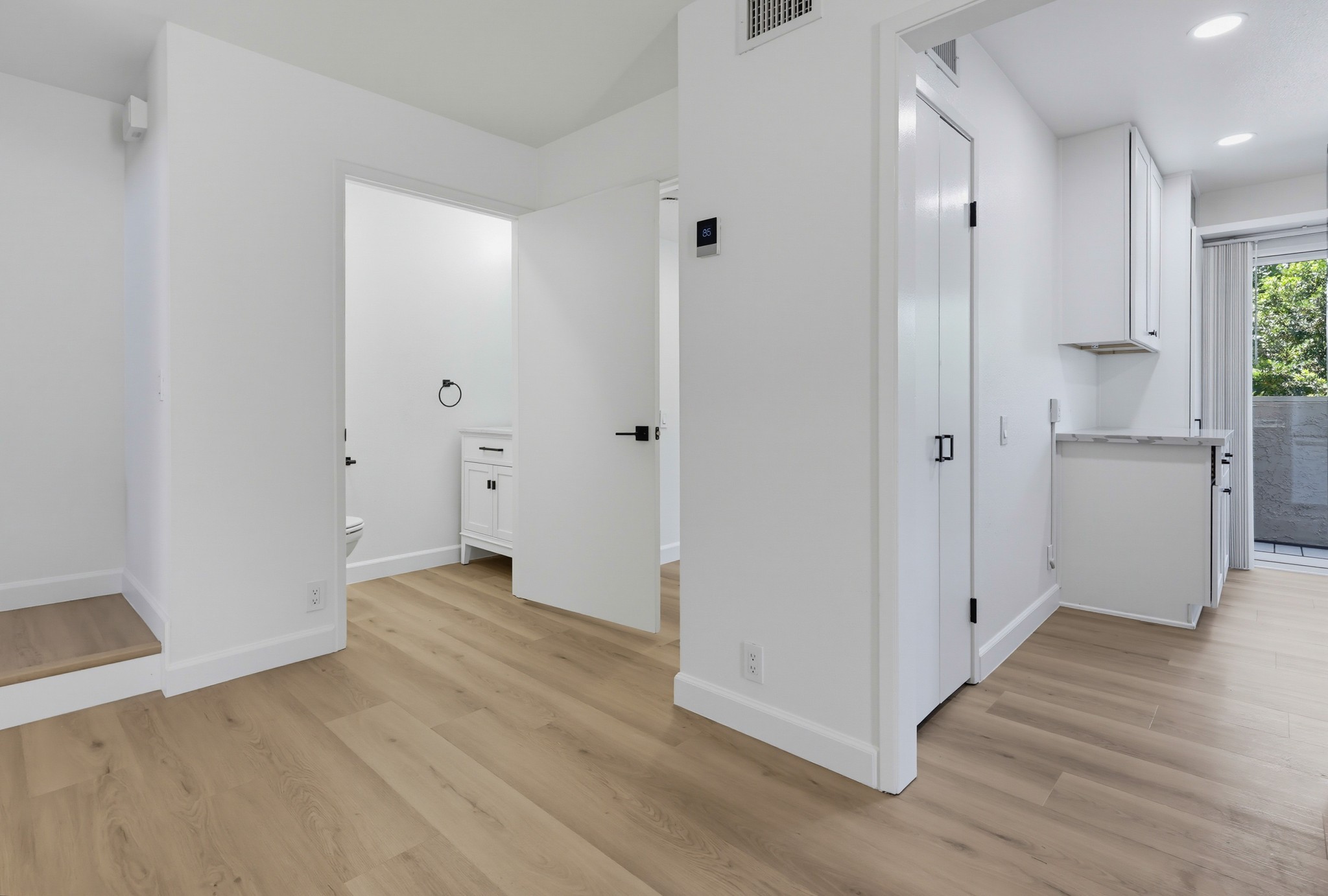 Virtual tour photo 20 of 58 for 3249 Caminito Eastbluff Unit 31