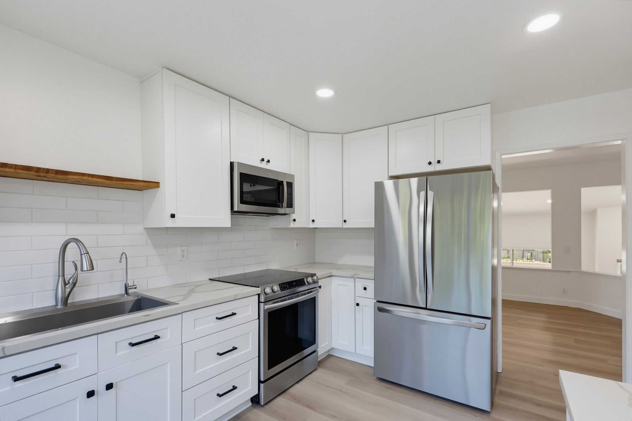 Virtual tour photo 23 of 58 for 3249 Caminito Eastbluff Unit 31