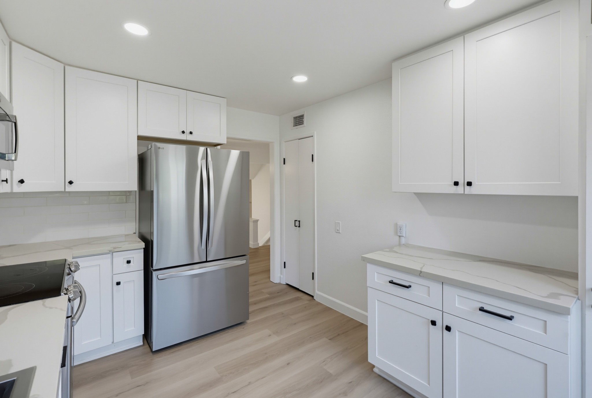 Virtual tour photo 25 of 58 for 3249 Caminito Eastbluff Unit 31