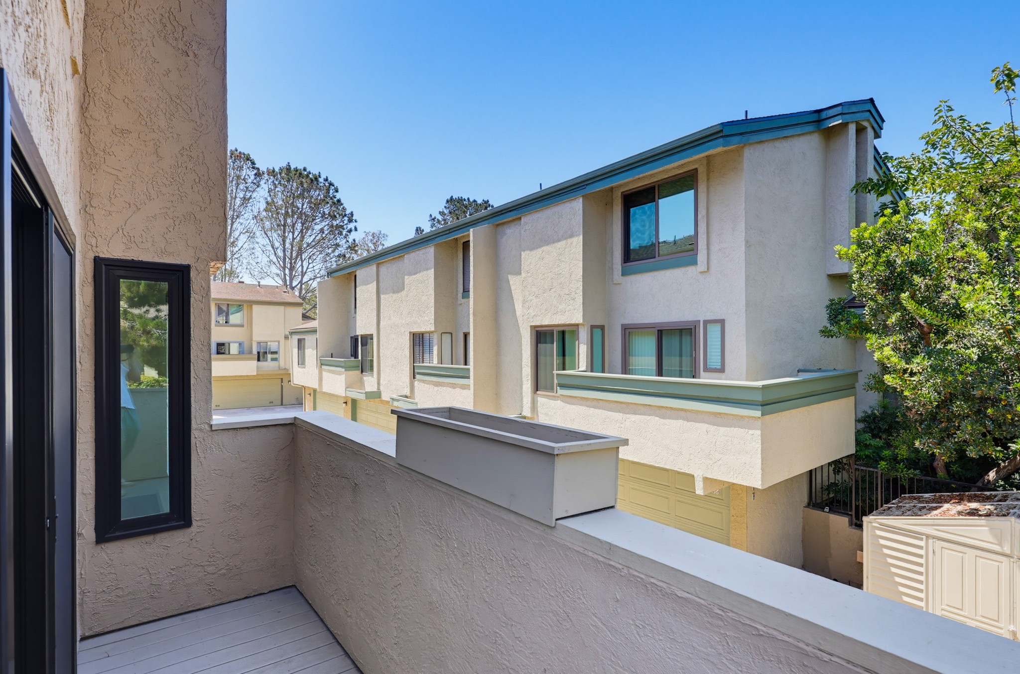 Virtual tour photo 28 of 58 for 3249 Caminito Eastbluff Unit 31