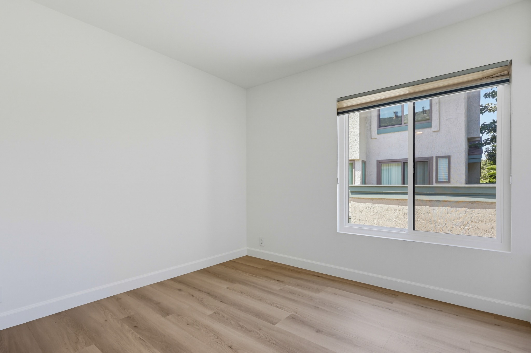 Virtual tour photo 29 of 58 for 3249 Caminito Eastbluff Unit 31