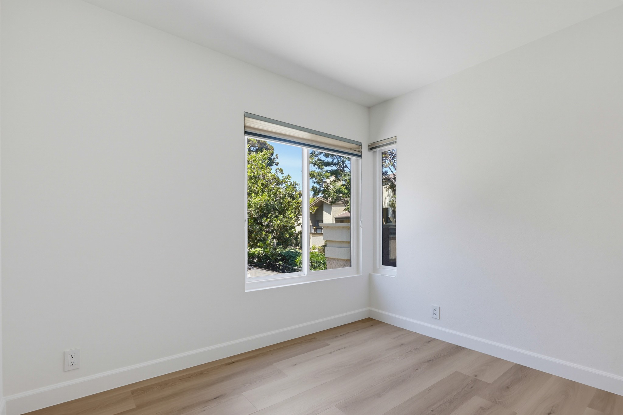 Virtual tour photo 30 of 58 for 3249 Caminito Eastbluff Unit 31