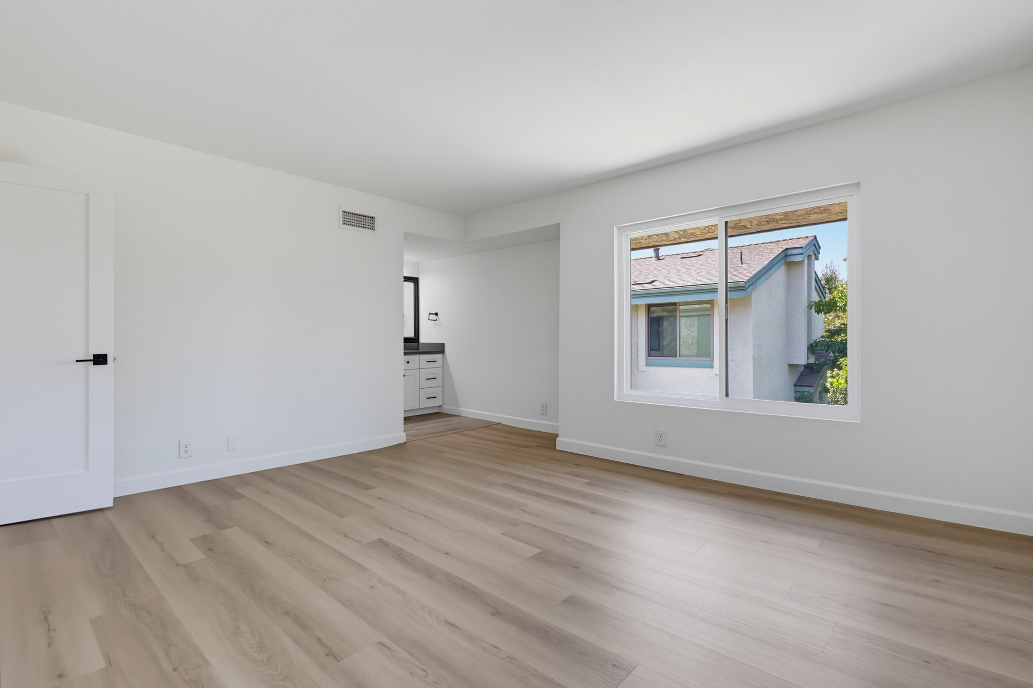 Virtual tour photo 41 of 58 for 3249 Caminito Eastbluff Unit 31