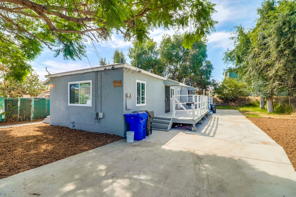 Virtual tour photo 6 of 35 for 3249 Martin Ave