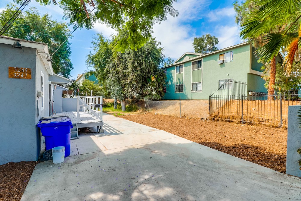 Virtual tour photo 7 of 35 for 3249 Martin Ave