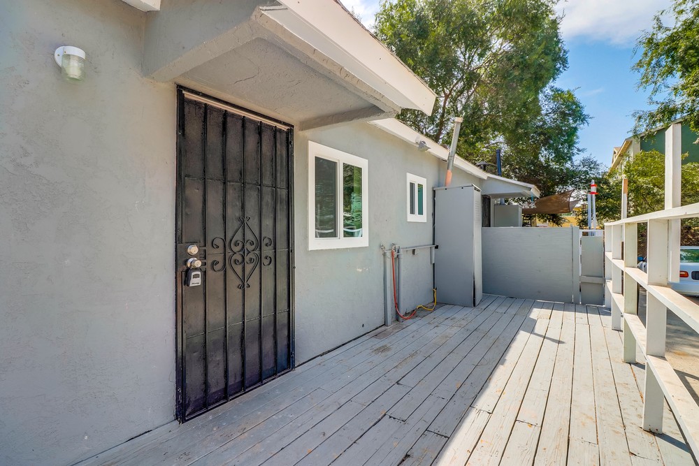 Virtual tour photo 11 of 35 for 3249 Martin Ave