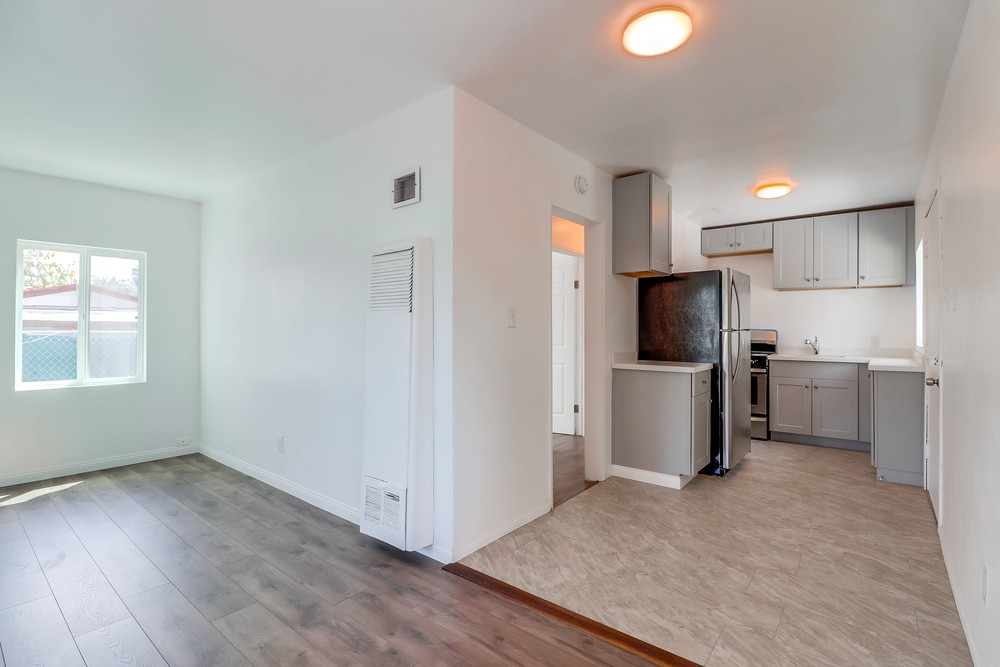 Virtual tour photo 17 of 35 for 3249 Martin Ave