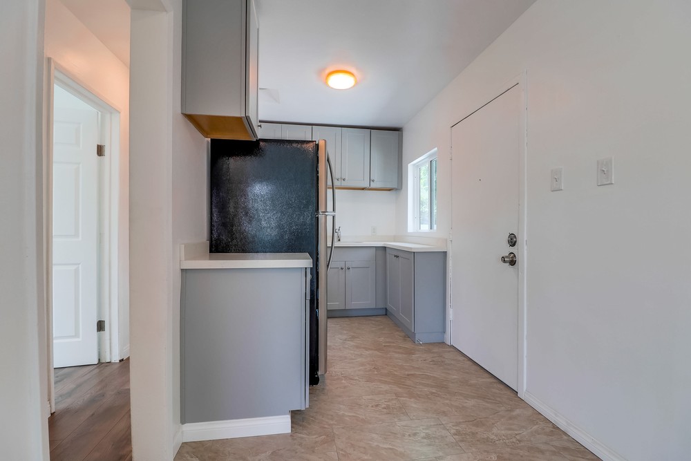 Virtual tour photo 19 of 35 for 3249 Martin Ave