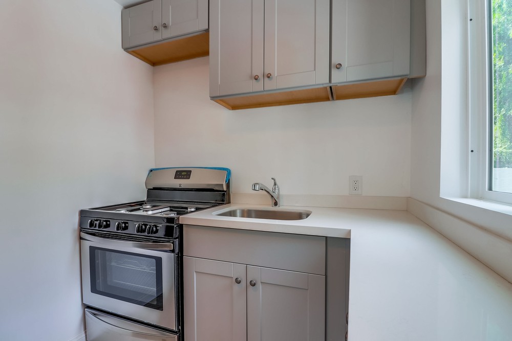 Virtual tour photo 22 of 35 for 3249 Martin Ave