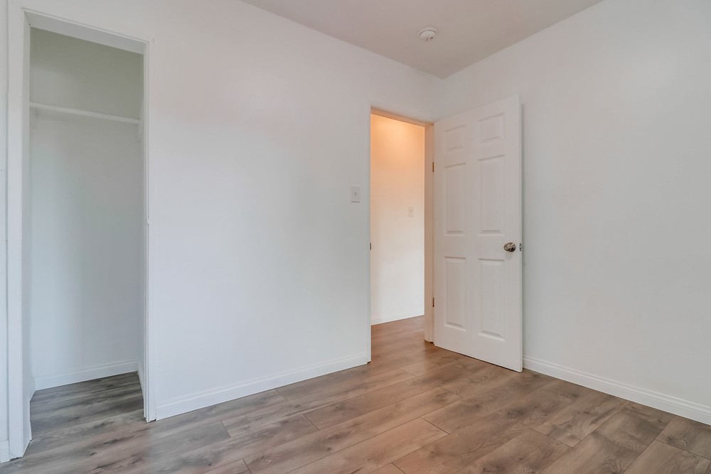 Virtual tour photo 29 of 35 for 3249 Martin Ave