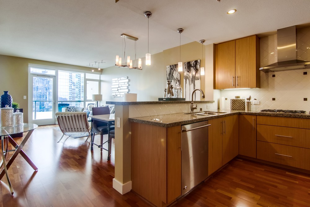 Virtual tour photo 16 of 46 for 325 Seventh Ave #1308