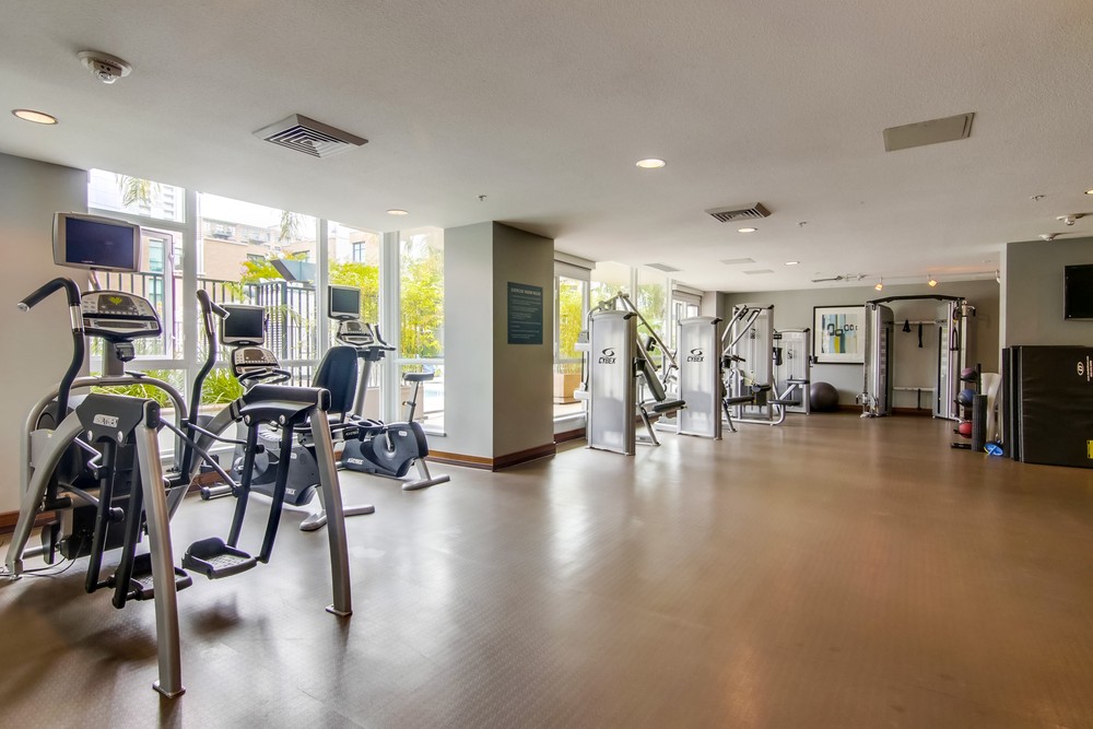 Virtual tour photo 31 of 46 for 325 Seventh Ave #1308