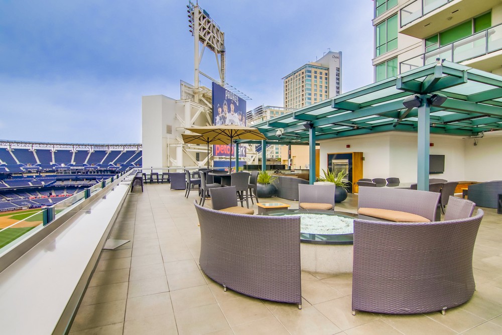 Virtual tour photo 43 of 46 for 325 Seventh Ave #1308