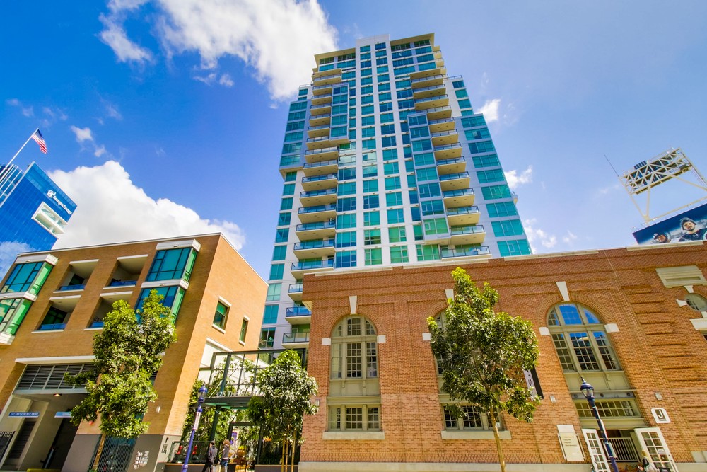 Virtual tour photo 4 of 51 for 325 Seventh Ave #1603