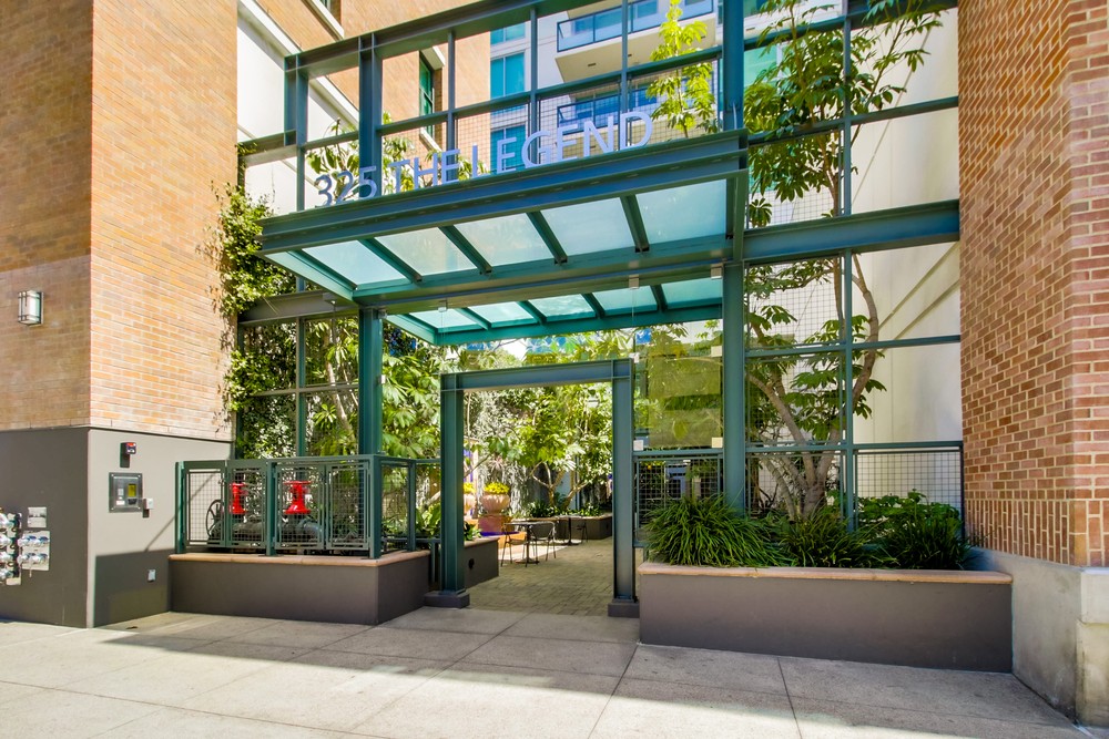 Virtual tour photo 5 of 51 for 325 Seventh Ave #1603