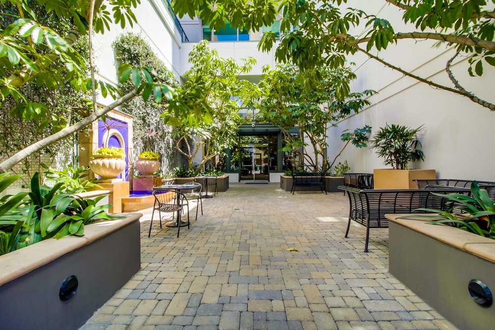 Virtual tour photo 6 of 51 for 325 Seventh Ave #1603
