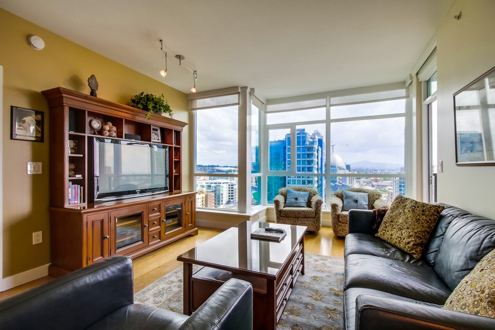 Virtual tour photo 8 of 51 for 325 Seventh Ave #1603