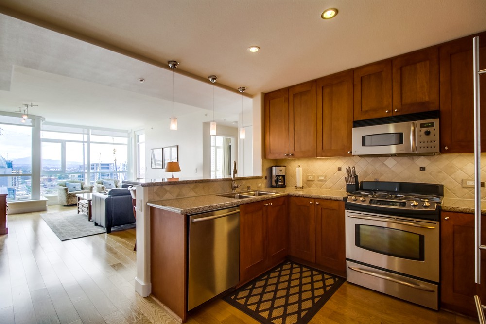 Virtual tour photo 15 of 51 for 325 Seventh Ave #1603