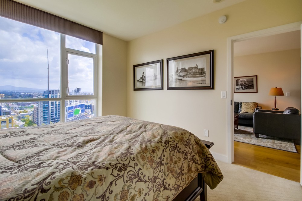 Virtual tour photo 18 of 51 for 325 Seventh Ave #1603