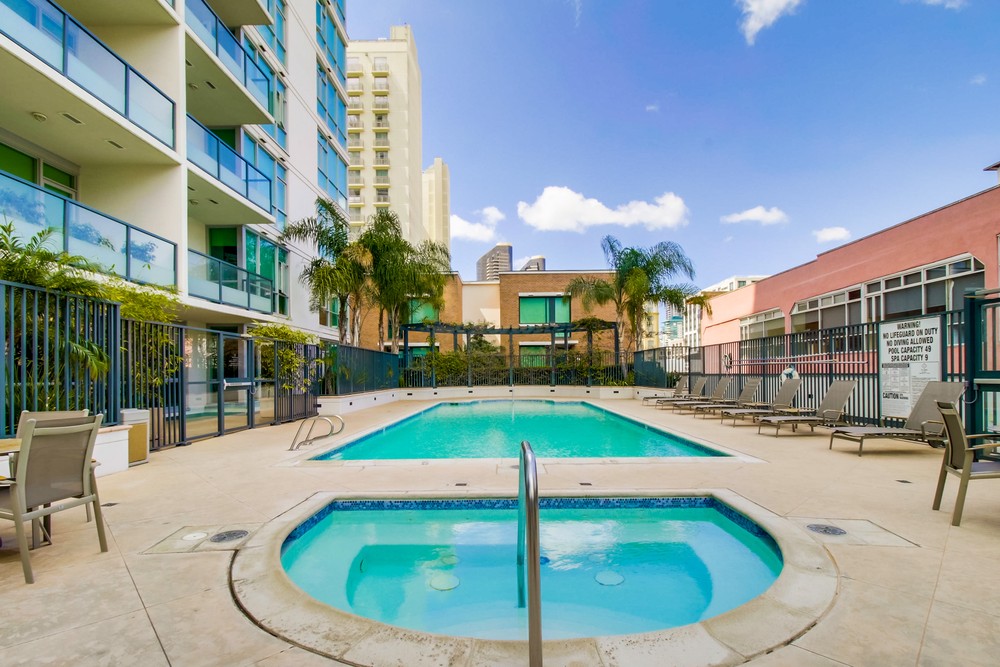 Virtual tour photo 31 of 51 for 325 Seventh Ave #1603
