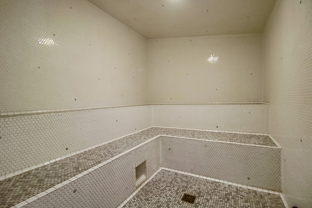 Virtual tour photo 38 of 51 for 325 Seventh Ave #1603