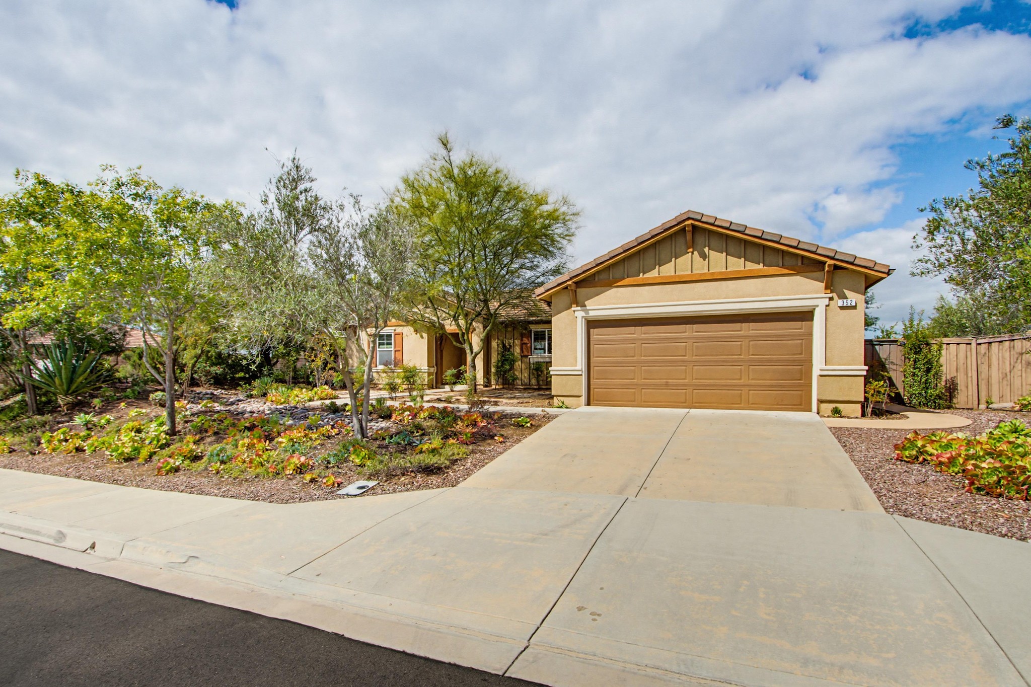 Virtual tour photo 4 of 65 for 352 Tom McGuinness Jr Circle