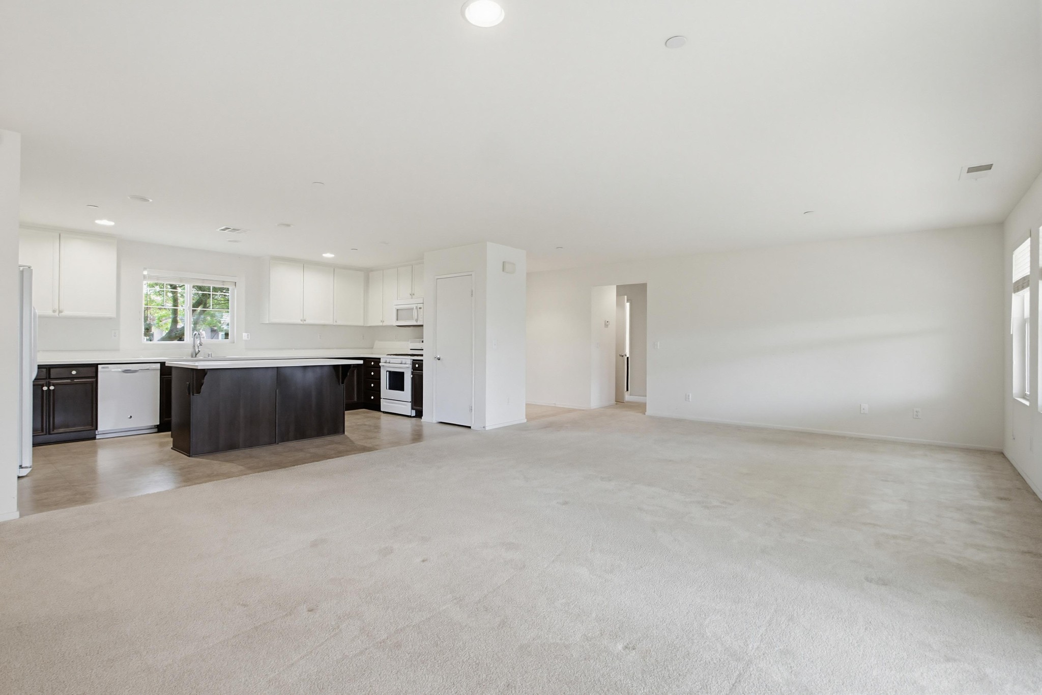 Virtual tour photo 11 of 65 for 352 Tom McGuinness Jr Circle