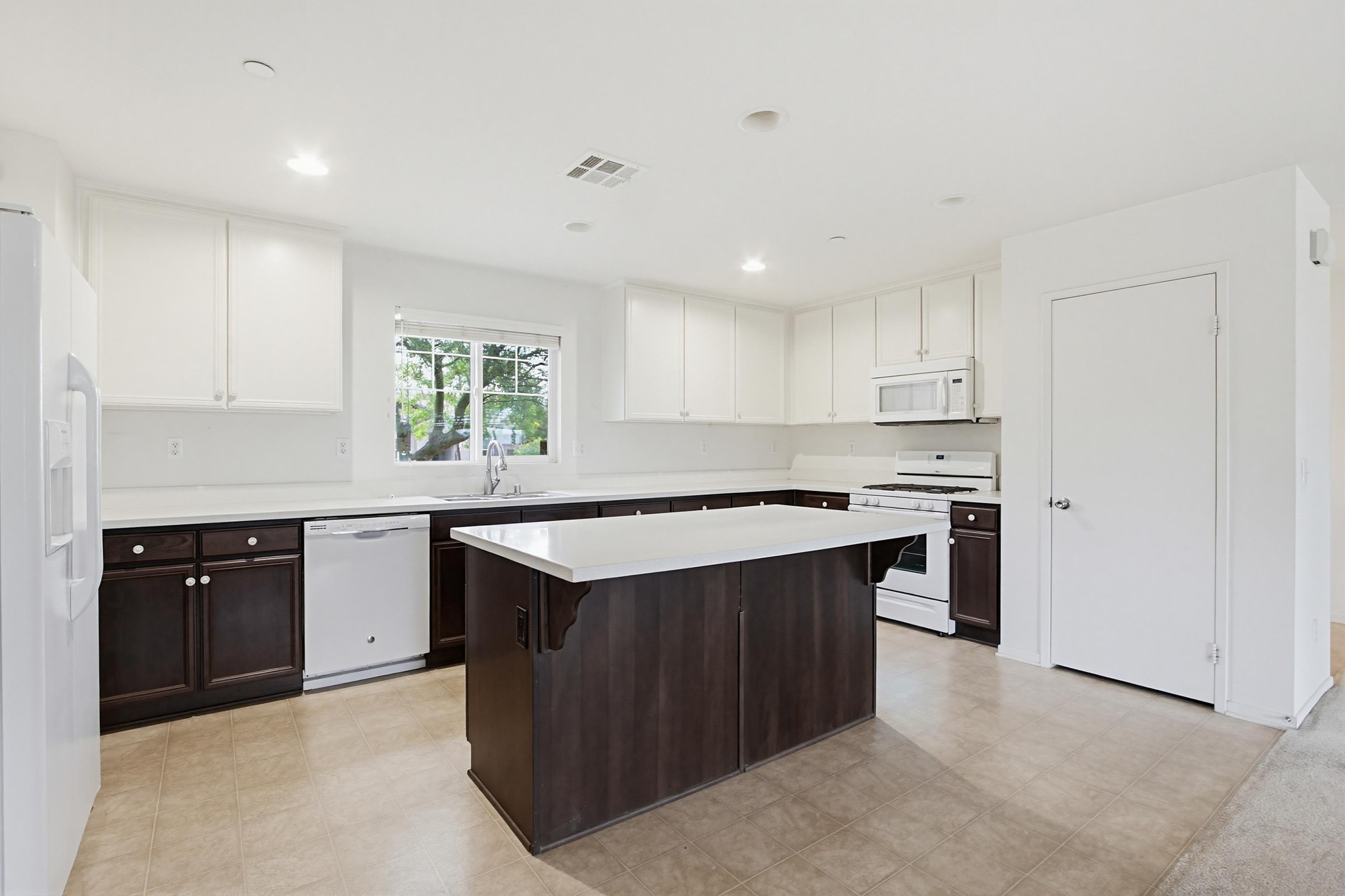 Virtual tour photo 15 of 65 for 352 Tom McGuinness Jr Circle