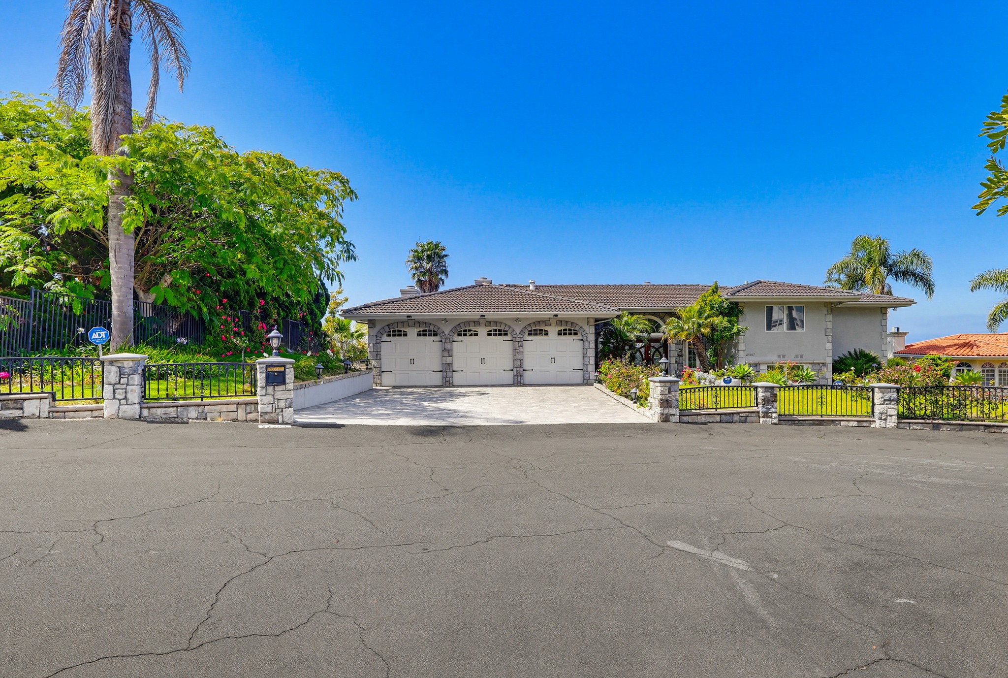 Virtual tour photo 1 of 143 for 32507 Seacliff Dr